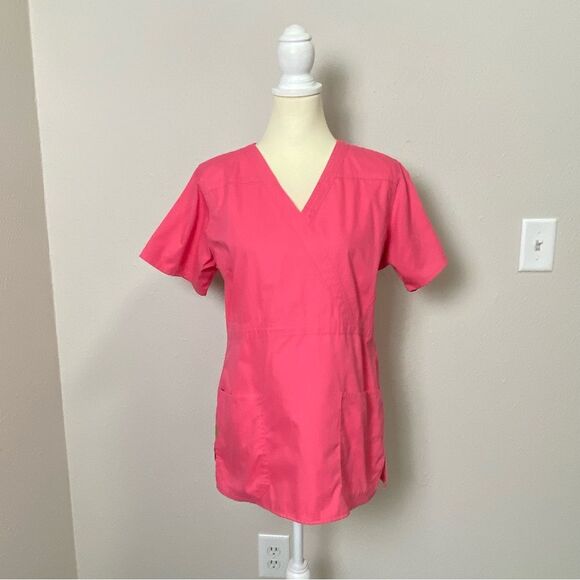 Carhartt Pink V-Neck Medical Scrub Top Women's Size Medium - Picture 9 of 15